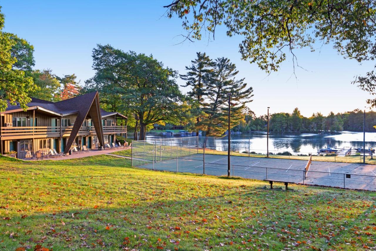 Chanticleer Inn: Villa 8 Eagle River Bagian luar foto