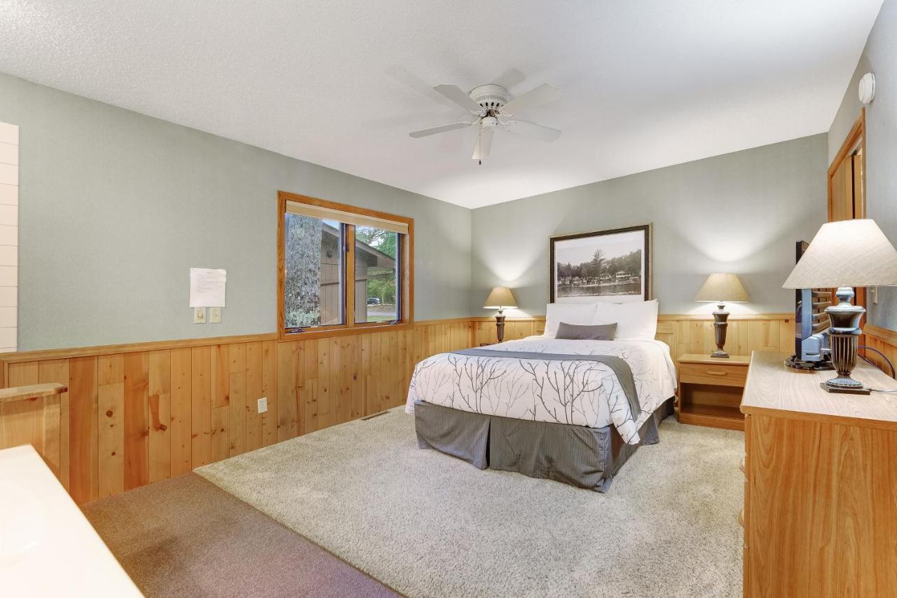 Chanticleer Inn: Villa 8 Eagle River Bagian luar foto