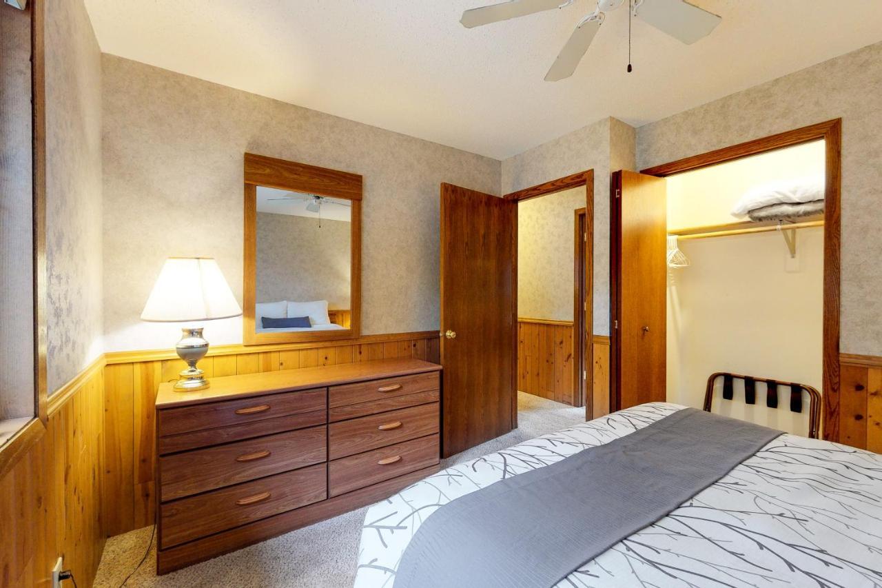 Chanticleer Inn: Villa 8 Eagle River Bagian luar foto