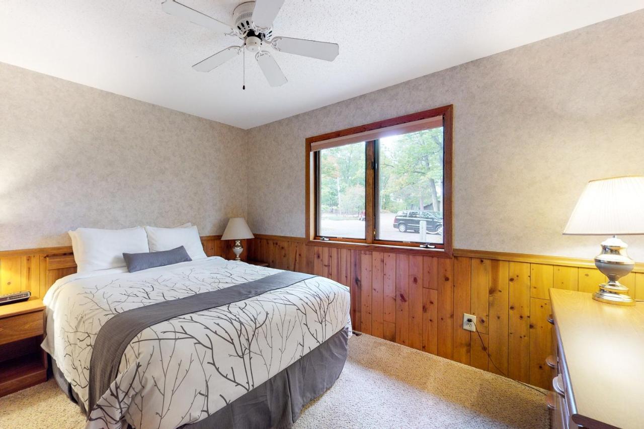 Chanticleer Inn: Villa 8 Eagle River Bagian luar foto